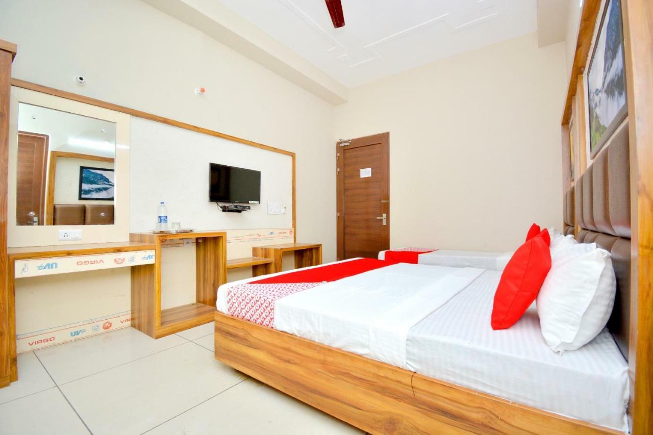 Oyo 40699 Grand Sokhi Hotel Tarn Taran ภายนอก รูปภาพ